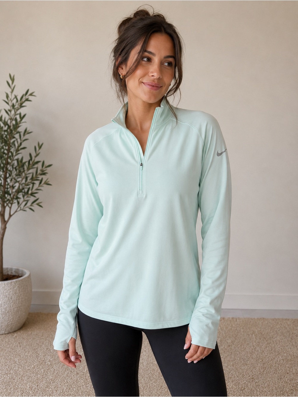 Nike Women’s Light Mint Quarter-Zip Pullover NWT